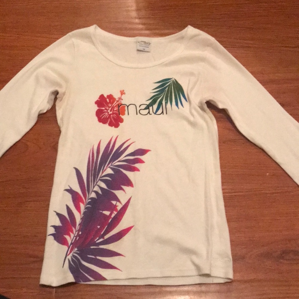 A Hawaii t-shirt long sleeve